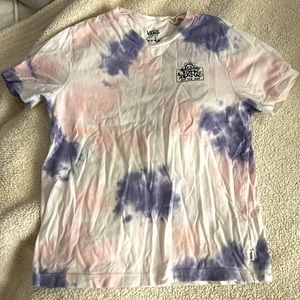 Girls vans T-shirt, size 7/8. Briefly worn well be ironed when purchased.